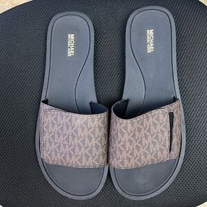 Women MK slippers